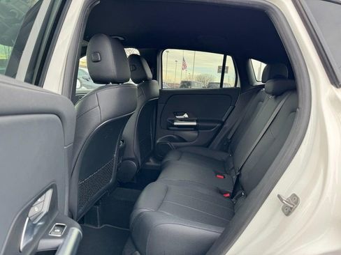 Used 2025 Mercedes-Benz GLA 250 4MATIC image 10