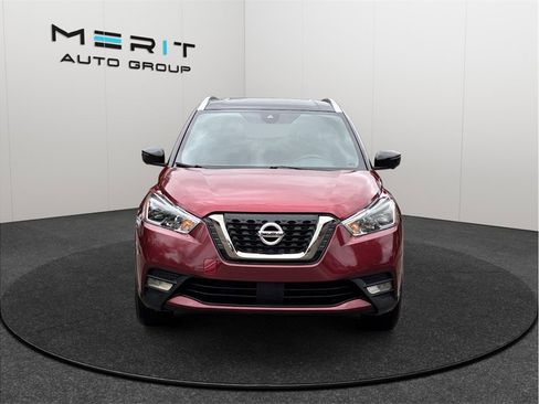 Used 2020 Nissan Kicks SR w/ SR Premium Package image 3