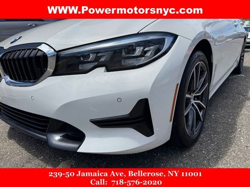 Used 2019 BMW 330i xDrive Sedan w/ Driving Assistance Package AWD/4WD image 12