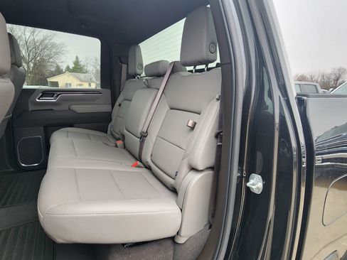 Used 2025 Chevrolet Silverado 2500 LTZ image 19