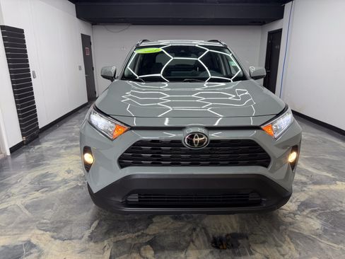 Used 2021 Toyota RAV4 XLE w/ Convenience Package AWD/4WD image 5