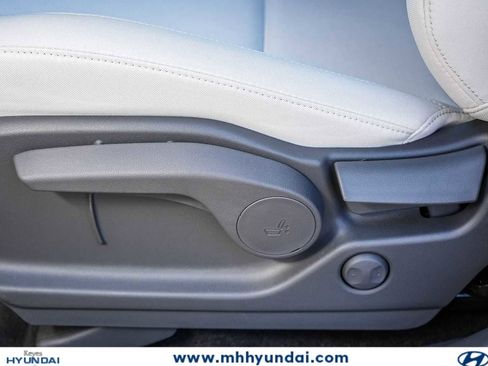 New 2026 Hyundai Santa Fe SE FWD image 22