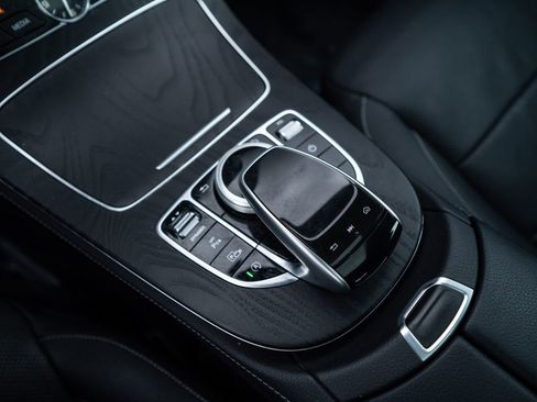 Used 2019 Mercedes-Benz E 450 4MATIC Sedan image 32