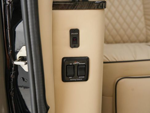 Used 2020 Mercedes-Benz Sprinter 3500 image 91