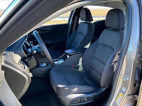 Used 2024 Chevrolet Malibu LT image 8
