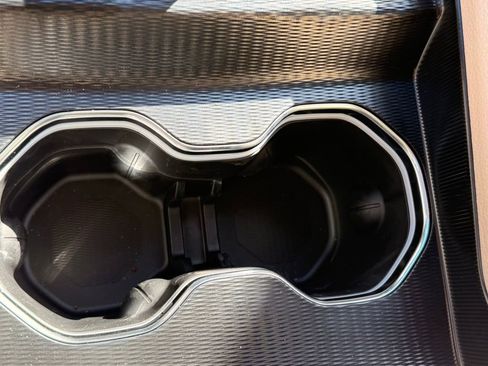 New 2026 Jeep Grand Cherokee L Limited RWD image 16
