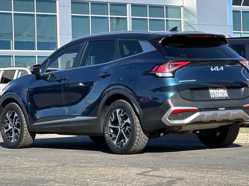 Used 2023 Kia Sportage EX image 9
