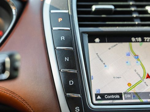 Used 2019 Lincoln Nautilus Black Label image 14