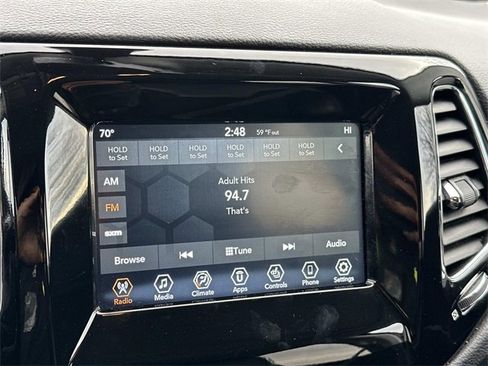 Used 2021 Jeep Compass Latitude image 17