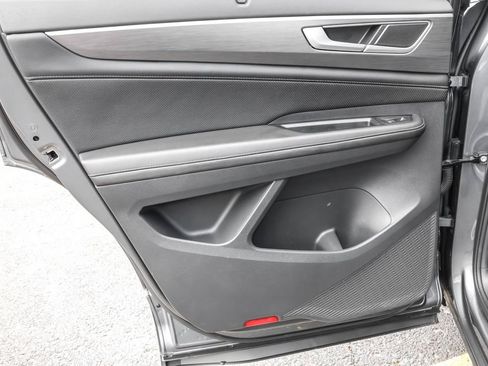 Certified 2024 Volkswagen Atlas Cross Sport SE image 26