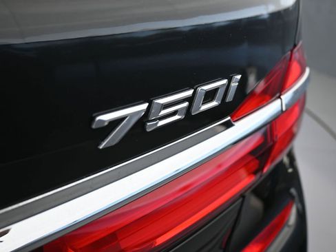 Used 2016 BMW 750i xDrive image 48