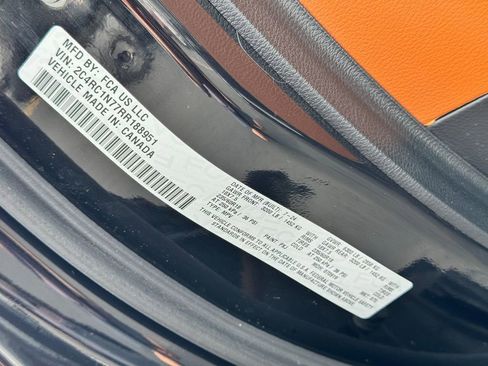 Used 2024 Chrysler Pacifica Pinnacle FWD image 40