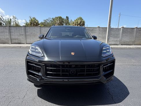 Certified 2026 Porsche Cayenne S AWD/4WD image 10