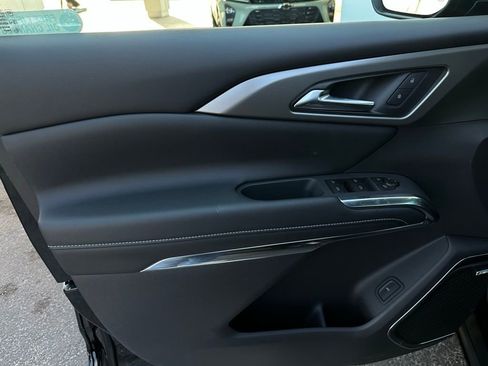 New 2026 Chevrolet Traverse LT w/ Enhanced Driving Package image 12