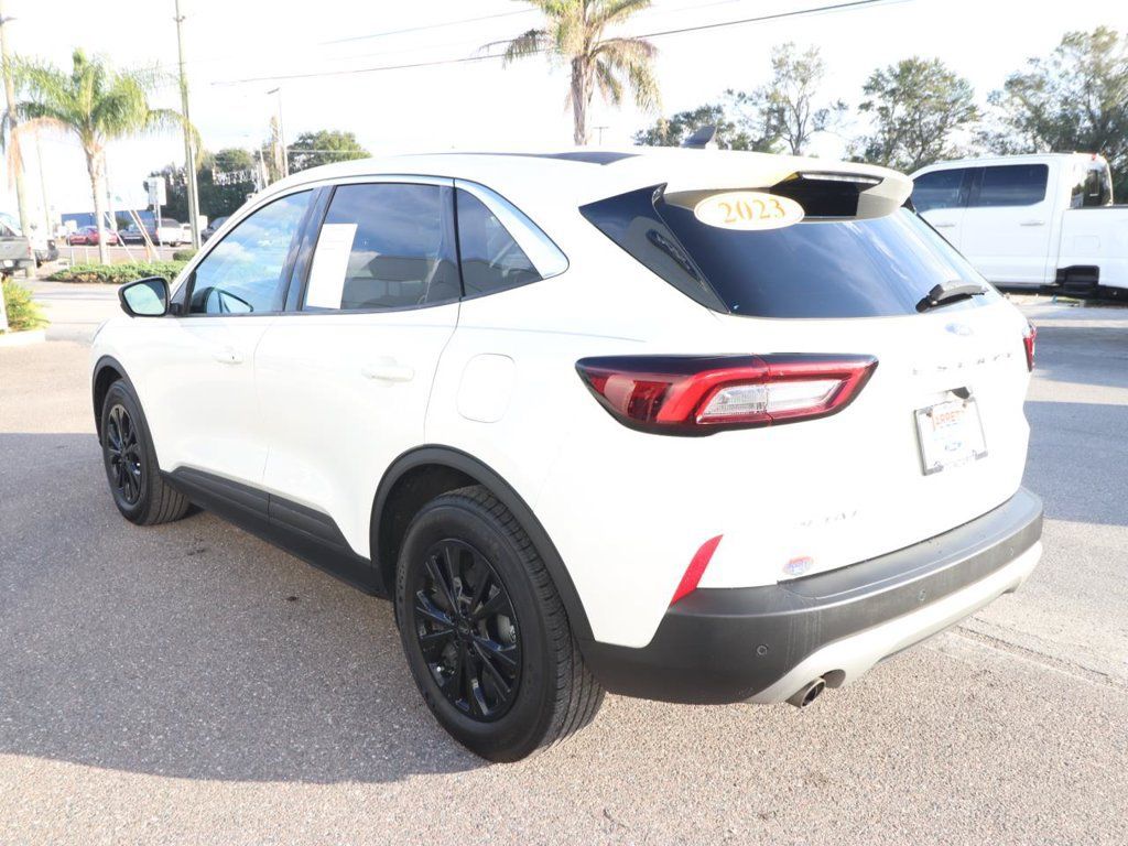 Used 2023 Ford Escape Active w/ Tech Pack #2 FWD image 8