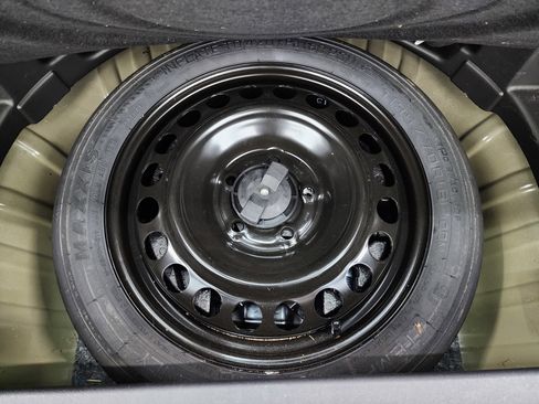 Used 2019 Chevrolet Equinox LT image 29