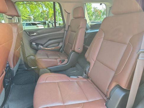 Used 2019 Chevrolet Tahoe Premier w/ Premier Plus Edition AWD/4WD image 15