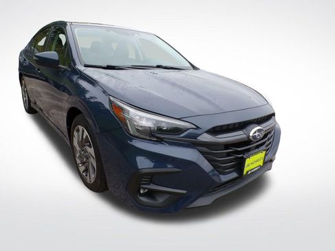 Used 2025 Subaru Legacy Limited AWD/4WD image 9