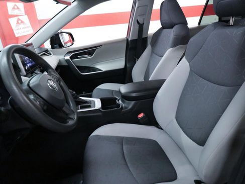 Used 2023 Toyota RAV4 XLE image 22