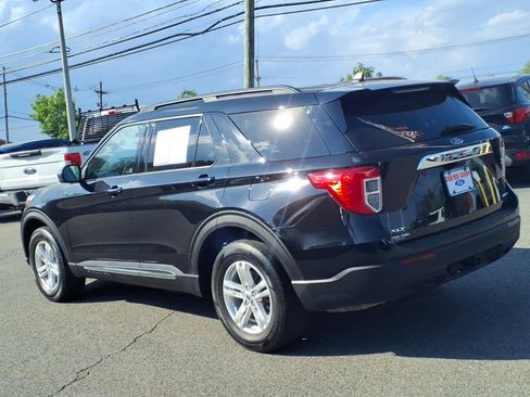 Used 2022 Ford Explorer XLT w/ Class IV Trailer Tow Package AWD/4WD image 4