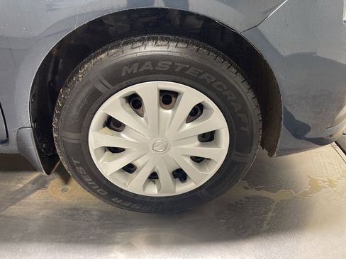 Used 2017 Nissan Versa S Plus image 9