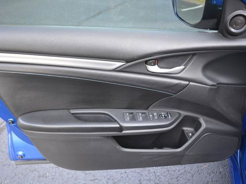 Used 2017 Honda Civic EX image 9