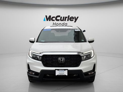 Certified 2025 Honda Passport EX-L image 9