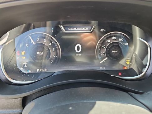 New 2026 RAM 2500 Laramie AWD/4WD image 13