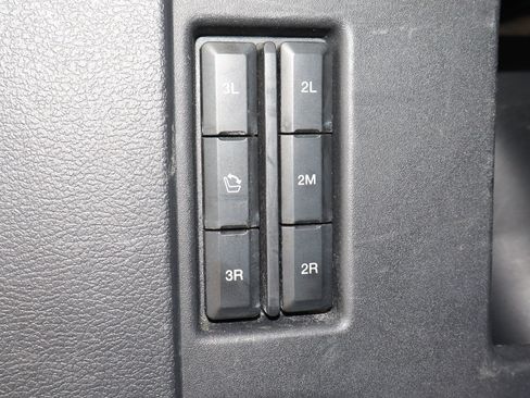 Used 2024 Ford Expedition Max Limited AWD/4WD image 17