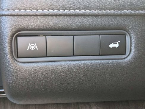 New 2026 Nissan Armada SL w/ Captain's Chari Seat Package RWD image 28