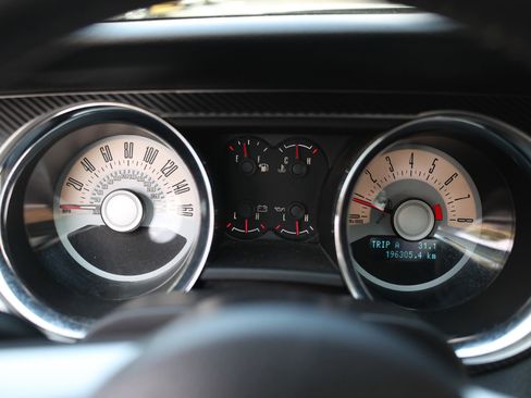 Used 2011 Ford Mustang GT Premium w/ Comfort Pkg image 31