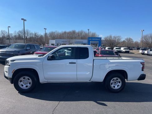 Used 2022 Nissan Frontier S image 5