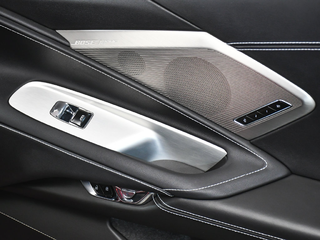 Used 2022 Chevrolet Corvette Stingray Preferred Cpe w/ Z51 Performance Package RWD image 19