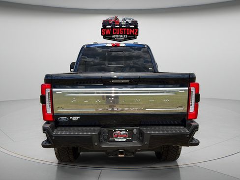 Used 2024 Ford F350 Platinum w/ Tremor Off-Road Package AWD/4WD image 6