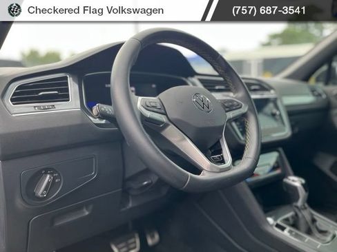 Used 2023 Volkswagen Tiguan SE R-Line FWD image 19