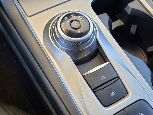 Used 2020 Ford Explorer XLT image 22