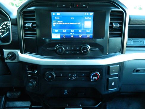 Used 2022 Ford F150 XL RWD image 18