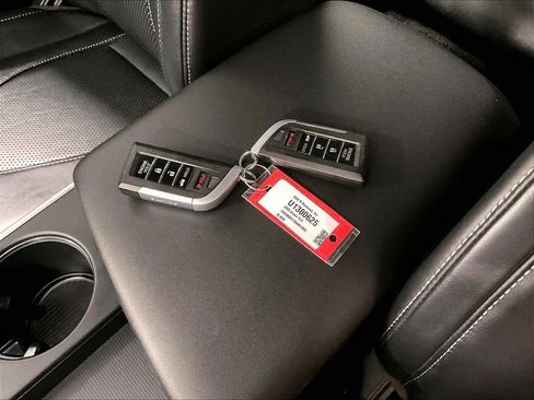 Used 2025 Acura TLX w/ Technology Package FWD image 30