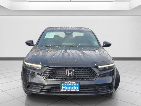 Used 2025 Honda Accord Sport image 2