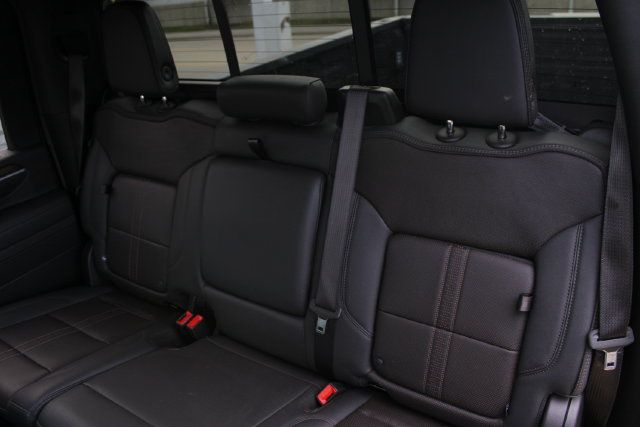 Used 2025 Chevrolet Silverado 2500 High Country AWD/4WD image 22