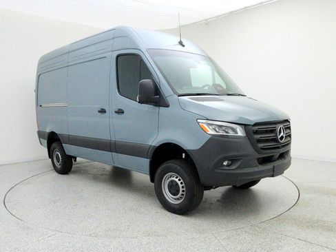 New 2026 Mercedes-Benz Sprinter 2500 image 3