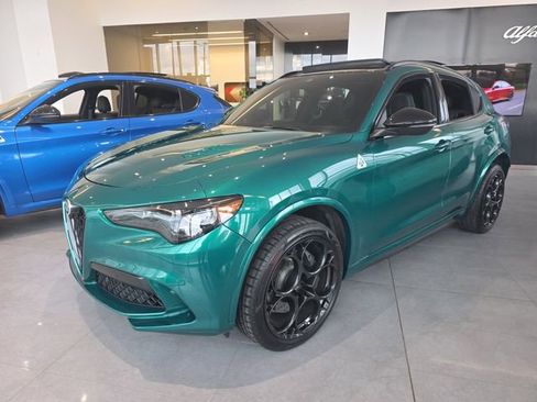New 2024 Alfa Romeo Stelvio Quadrifoglio image 32