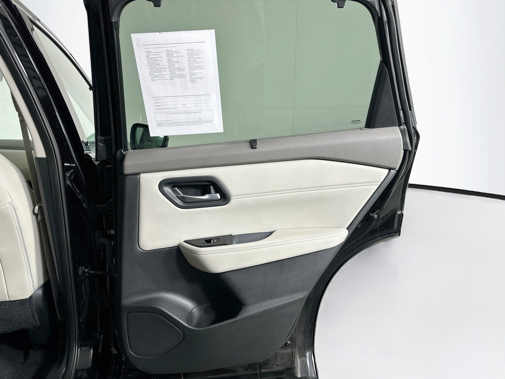 Used 2023 Nissan Rogue SL w/ SL Premium Package FWD image 33