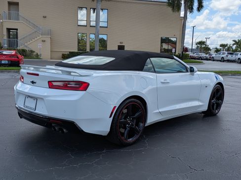 Used 2016 Chevrolet Camaro SS RWD image 6