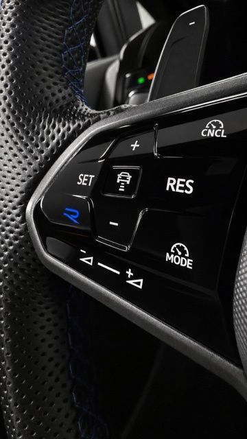 Used 2026 Volkswagen Golf w/ Euro Style Package AWD/4WD image 39
