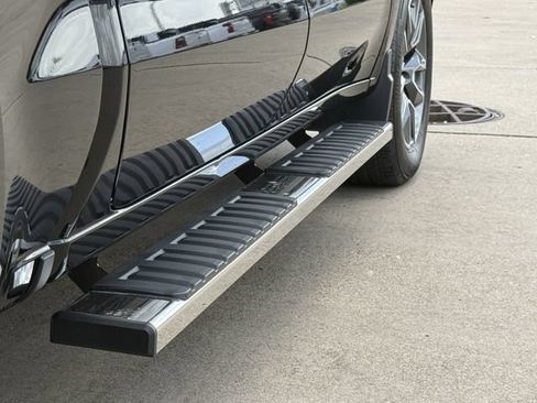 Certified 2023 Chevrolet Silverado 1500 LT RWD image 12