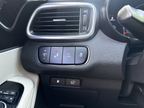 Used 2016 Kia Sorento SX AWD/4WD image 37