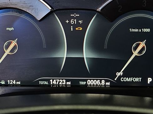 Used 2019 BMW 540i w/ M Sport Package image 19