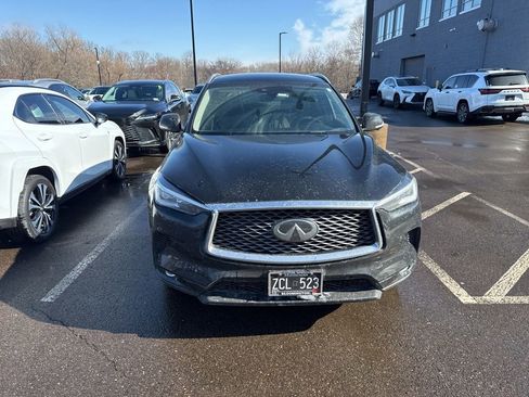Used 2024 INFINITI QX50 Sensory image 2