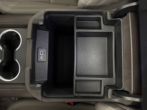 Used 2023 Chevrolet Suburban Z71 w/ Luxury Package image 70